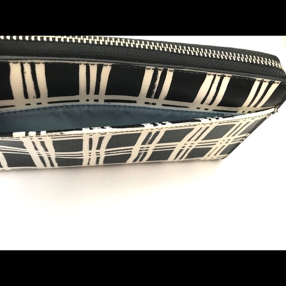 ❤️🆕 NEW Coach Black &White Zippered Wallet - Picture 9 of 9